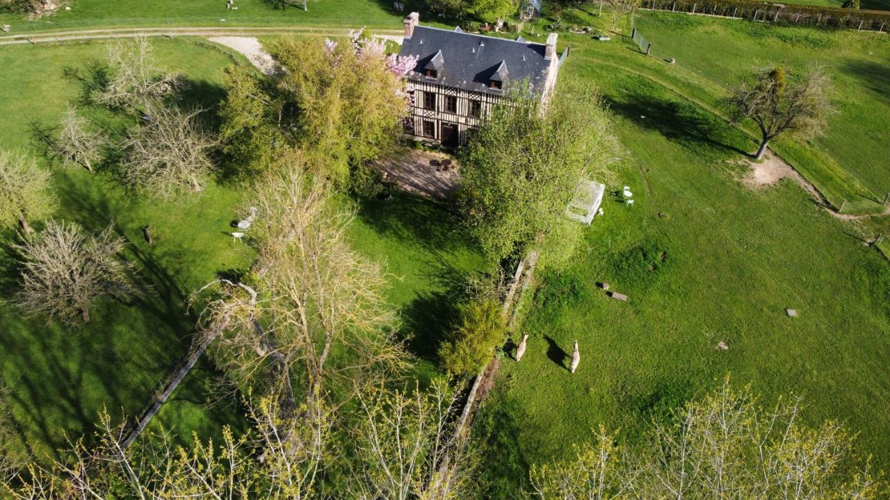 Le Petit Manoir De La Vernelle Bed and Breakfast Fourmetot Buitenkant foto