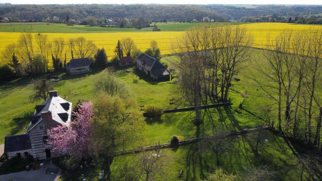 Le Petit Manoir De La Vernelle Bed and Breakfast Fourmetot Buitenkant foto
