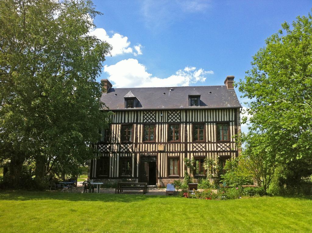 Le Petit Manoir De La Vernelle Bed and Breakfast Fourmetot Buitenkant foto